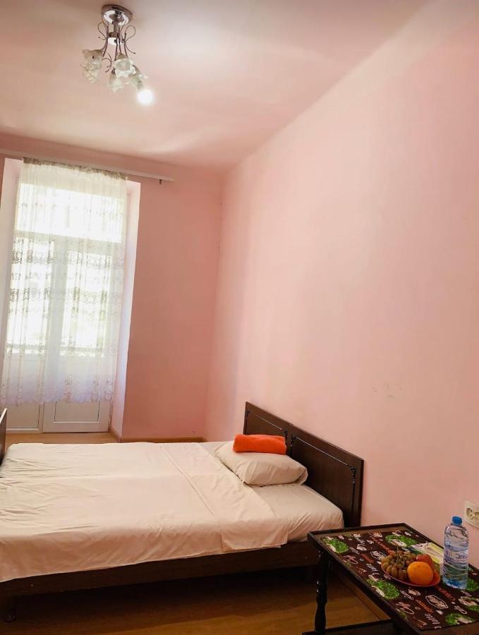 Infinity Hostel & Tour Yerevan Exterior foto