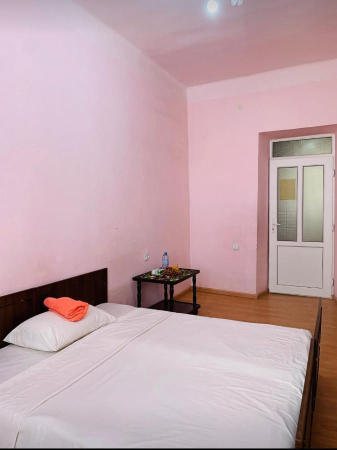 Infinity Hostel & Tour Yerevan Exterior foto