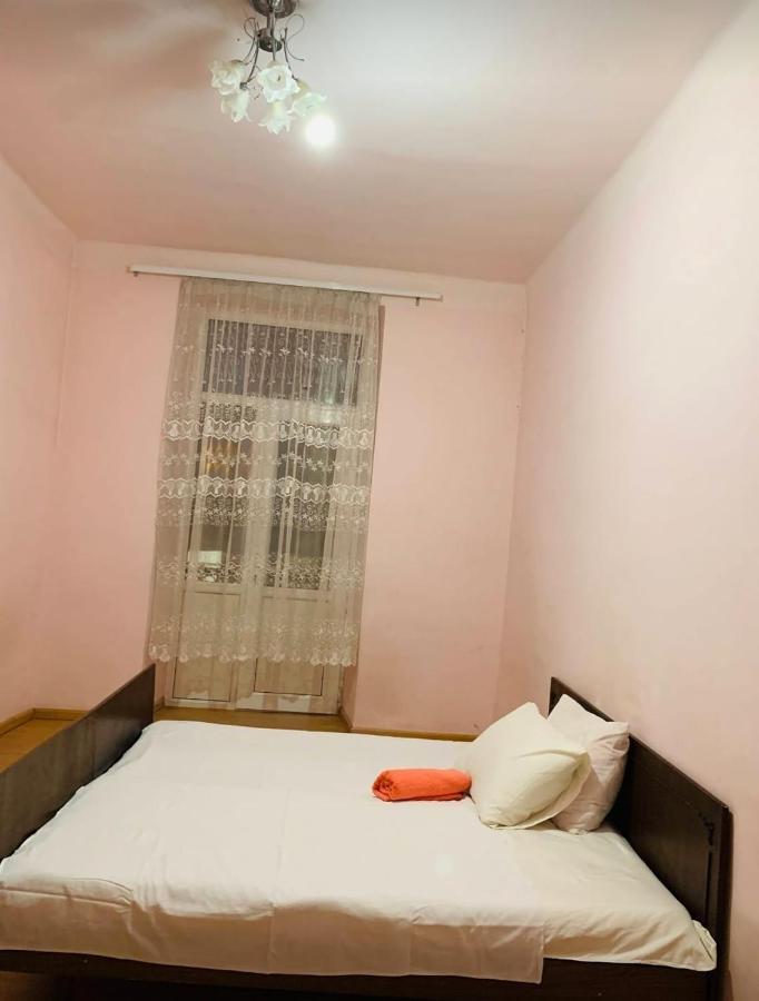 Infinity Hostel & Tour Yerevan Exterior foto